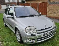 2001 Renault Clio 2.0 Sport ph1 172