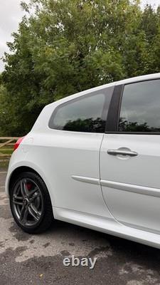 2010 Renault Clio RenaultSport 200