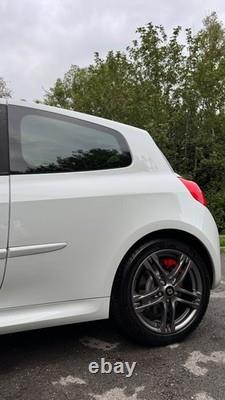 2010 Renault Clio RenaultSport 200