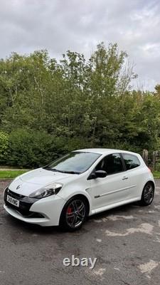 2010 Renault Clio RenaultSport 200