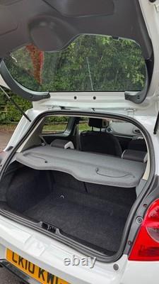 2010 Renault Clio RenaultSport 200