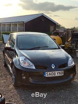 Black Renault Clio sport 197