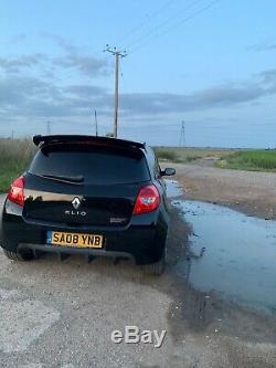 Black Renault Clio sport 197