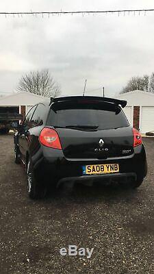 Black Renault Clio sport 197