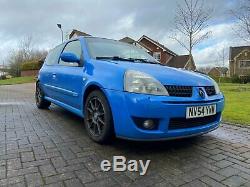 Racing Blue Renault clio sport 182