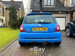 Racing Blue Renault clio sport 182