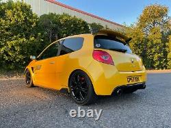 Renault Clio Renaultsport 197 F1 Team R27