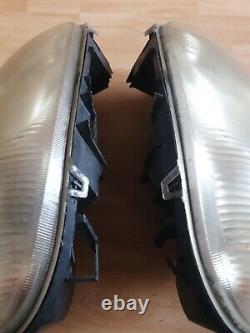Renault Clio Sport 172 Phase 1 Headlights Two Pairs SPARES OR REPAIR 1999-2000