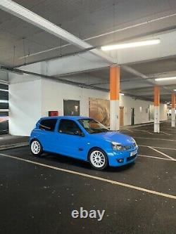 Renault Clio Sport 182 Racing Blue