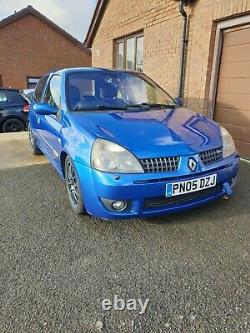 Renault clio 182 sport