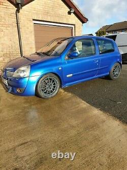 Renault clio 182 sport