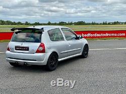 Track day car hire renaultsport clio 182